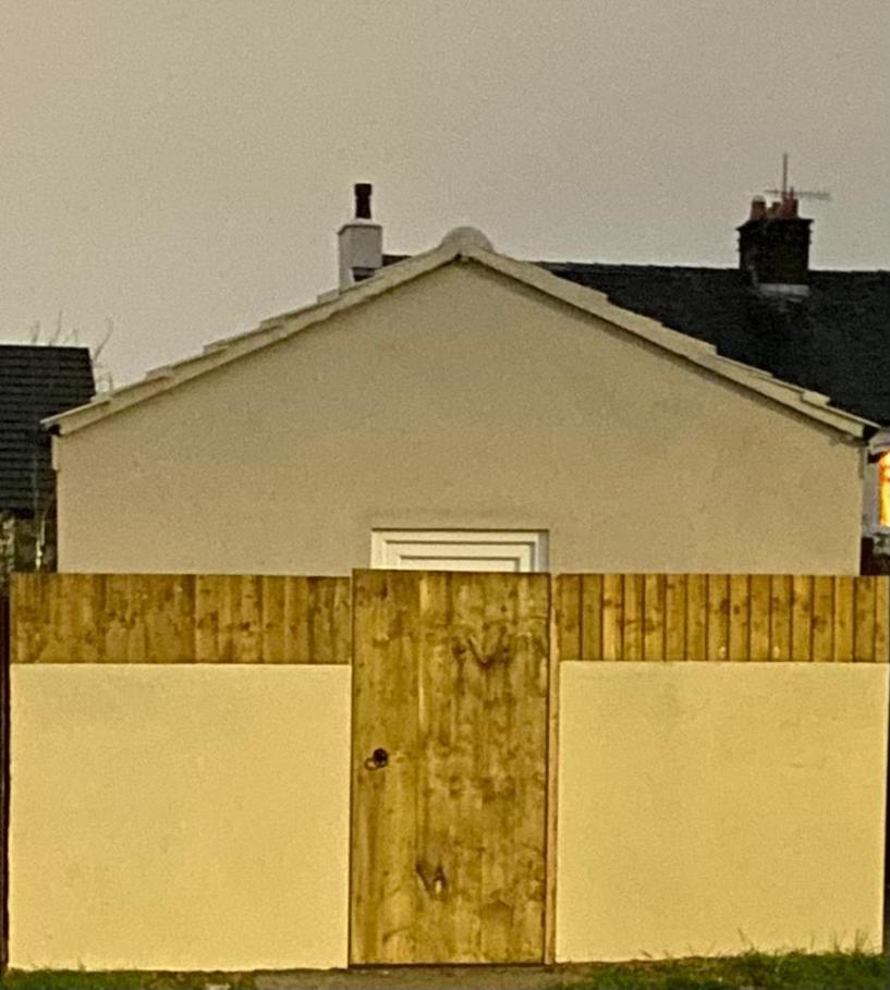A Spacious Double Bed Studio Stoke-on-Trent Exteriör bild